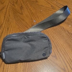 lululemon Athletica olive/gray Belt Bag